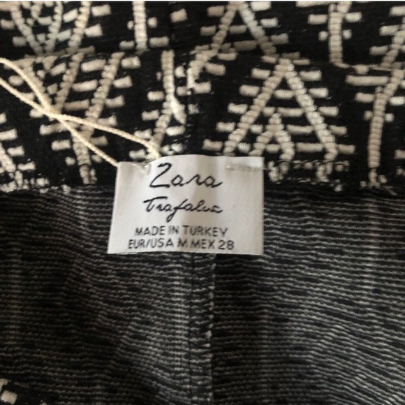 Zara Black White Pattern Midi Skirt - Picture 3 of 4
